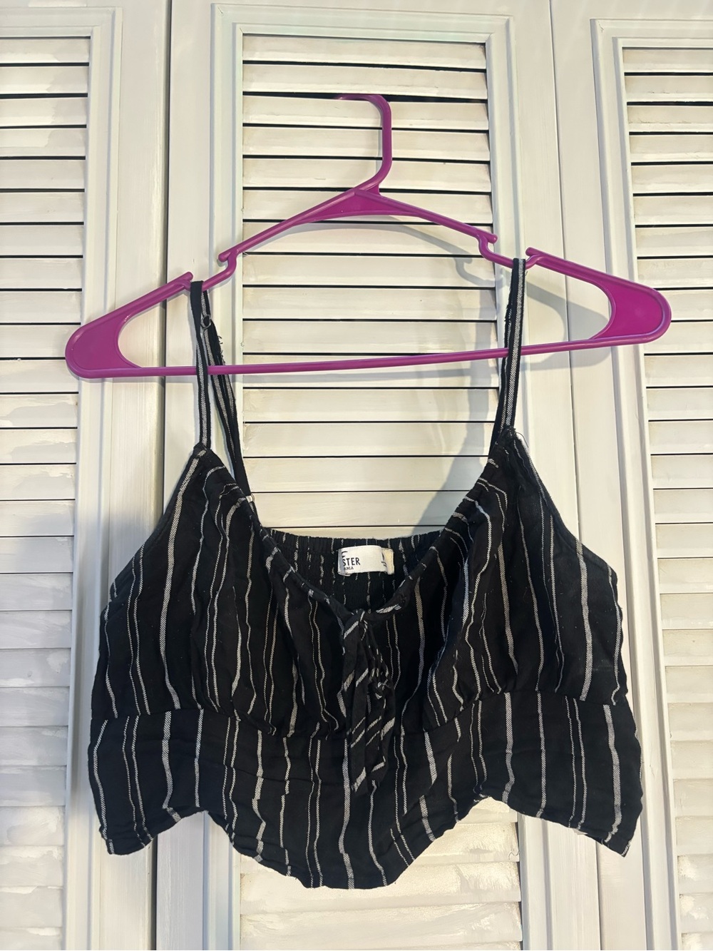 Hollister cropped tank
